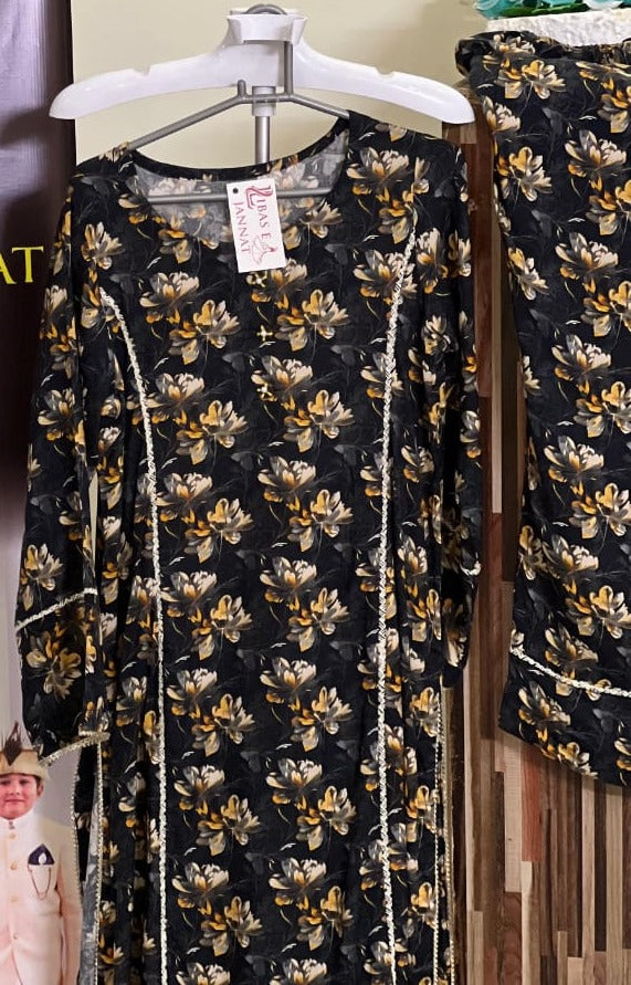 Golden and Black Luxe Linen Elegence