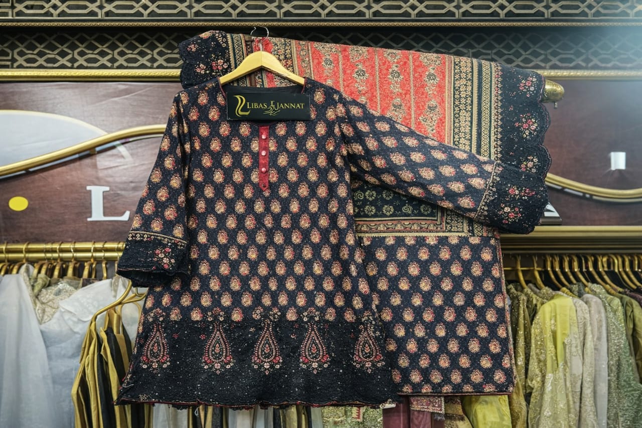 Elegant Black Printed Khaddar 3 Piece